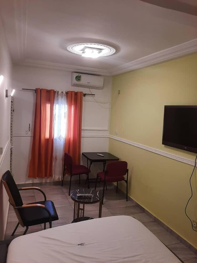 Residence P P M Odza Yaoundé Dış mekan fotoğraf